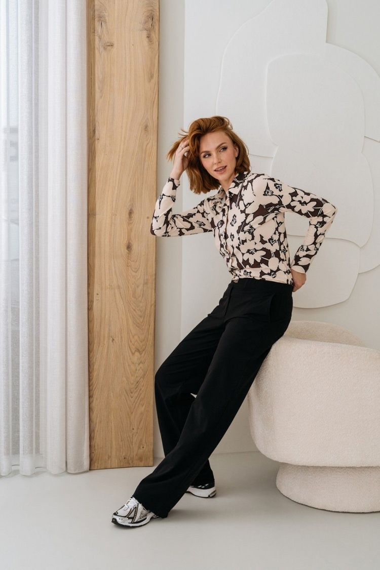 &Co Woman Blouse Bruin dames (LOTTE BIG FLOWER BLOUSE - BL390.CHOCOLATE) - GL Sport (Sluis)