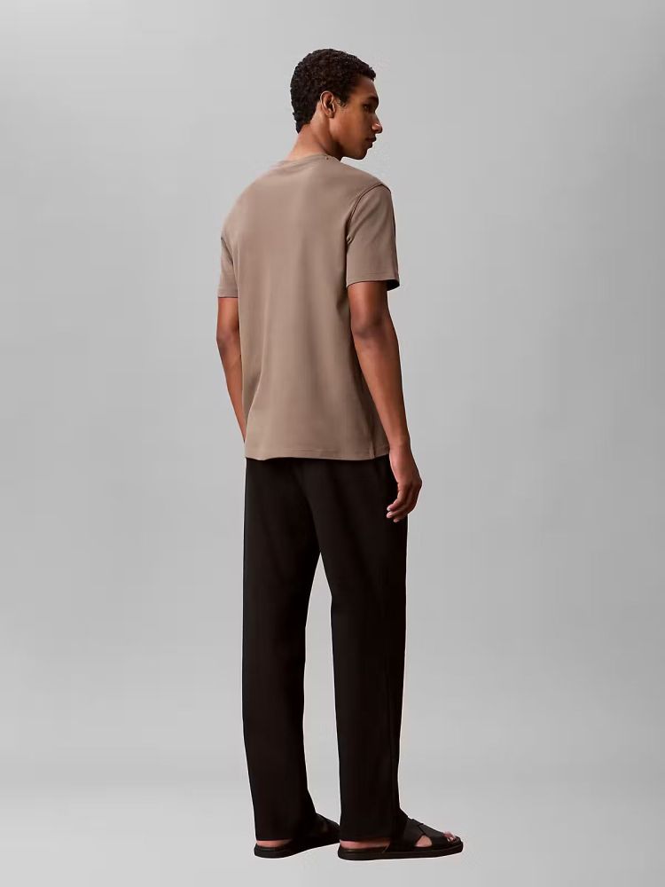 Calvin Klein T-shirt Taupe heren (SS SUPIMA CHEST EMB CREWNECK TEE - LV04LB275G.BUNGEECORD) - GL Sport (Sluis)