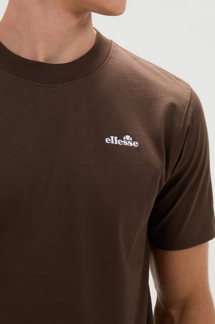 Ellesse T-shirt Bruin heren (ACCIANO T-SHIRT - SHD24371.202) - GL Sport (Sluis)
