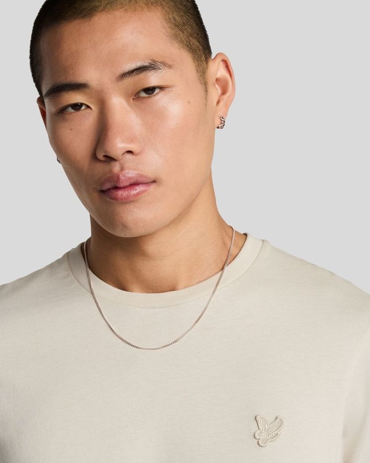 Lyle & Scott T-shirt Beige heren (TONAL EAGLE T-SHIRT - TS400TON.W870) - GL Sport (Sluis)