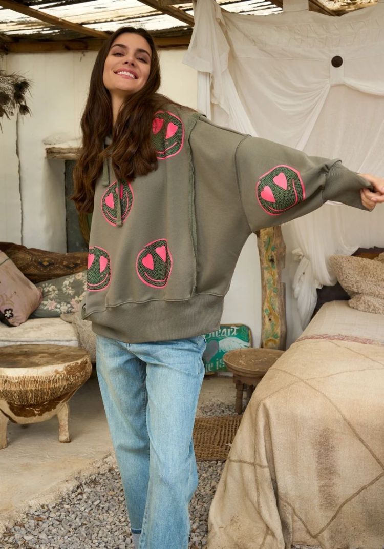 Miss Goodlife Hoodie Olijfgroen dames (HOODIE WIDE HEARTFACE ALLOVER - MG12965.265) - GL Sport (Sluis)