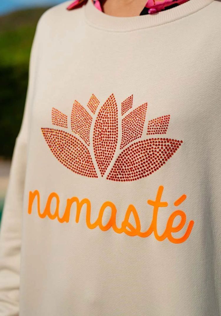 Miss Goodlife Sweater Creme dames (ROUNDNECK NAMASTE DOUBLE STRASS - MG11473.175) - GL Sport (Sluis)