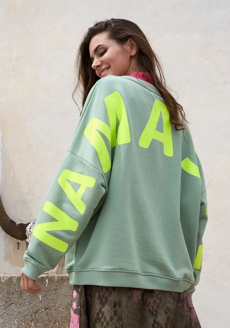 Miss Goodlife Sweater Groen dames (ROUNDNECK NAMASTE DOUBLE STRASS - MG13329.340) - GL Sport (Sluis)