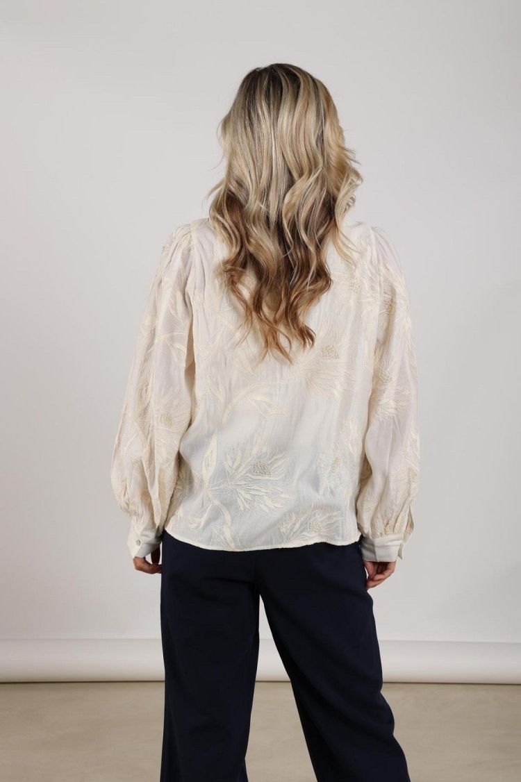 Nukus by Nick Vervoort Blouse Off-white dames (AVY BLOUSE EMBROIDERY - AVY.BLOUSE.OFFWHT) - GL Sport (Sluis)