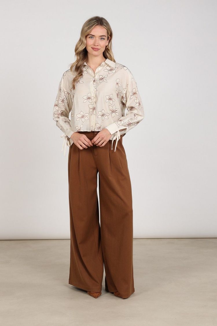Nukus by Nick Vervoort Blouse Beige dames (BAILEY BLOUSE FLOWER - BAILEY.BLOUSE.SAND) - GL Sport (Sluis)