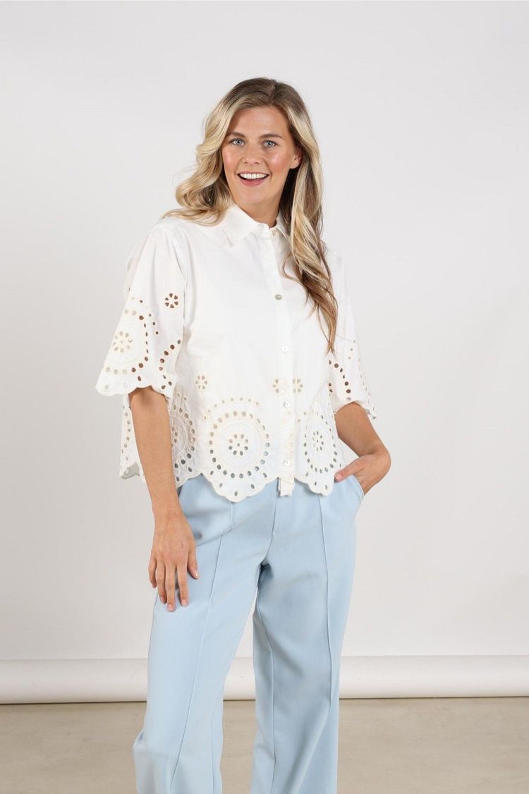 Nukus by Nick Vervoort Blouse Off-white dames (BEAU BLOUSE SS - BEAU.BLOUSE.OFFWHT) - GL Sport (Sluis)