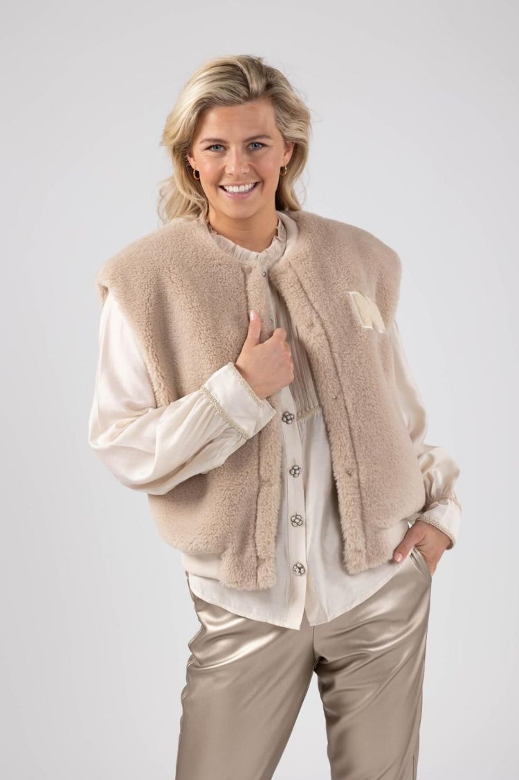 Nukus by Nick Vervoort Gilet Beige dames (BILLY GILET - BILLY.GILET.SAND) - GL Sport (Sluis)