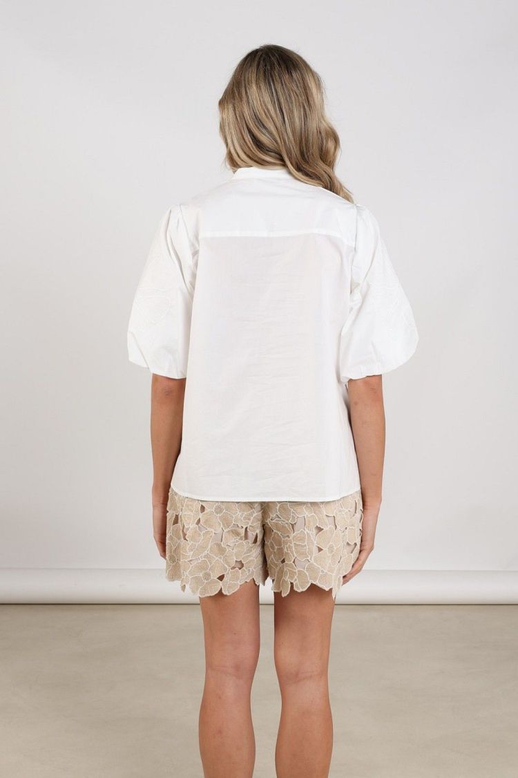 Nukus by Nick Vervoort Blouse Off-white dames (DANI BLOUSE  - DANI.BLOUSE.OFFWHT) - GL Sport (Sluis)