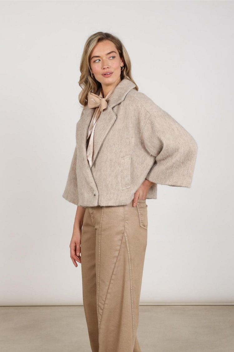Nukus Jas Beige dames (DANIQUE JACKET PEARLS  - DANIQUE.JCKT.SAND) - GL Sport (Sluis)
