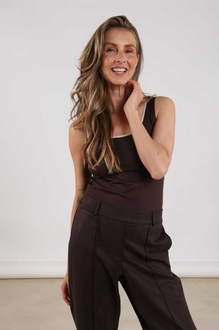 Nukus by Nick Vervoort Top Bruin dames (JUBA SINGLET  - JUBA.SINGLET.CHOCO) - GL Sport (Sluis)