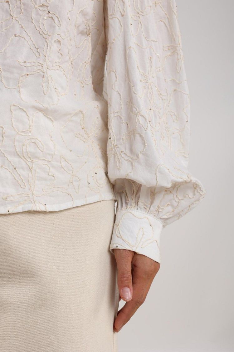 Nukus by Nick Vervoort Blouse Off-white dames (LIZZY BLOUSE EMBROIDERY - LIZZY.BLOUSE.OFWHT) - GL Sport (Sluis)