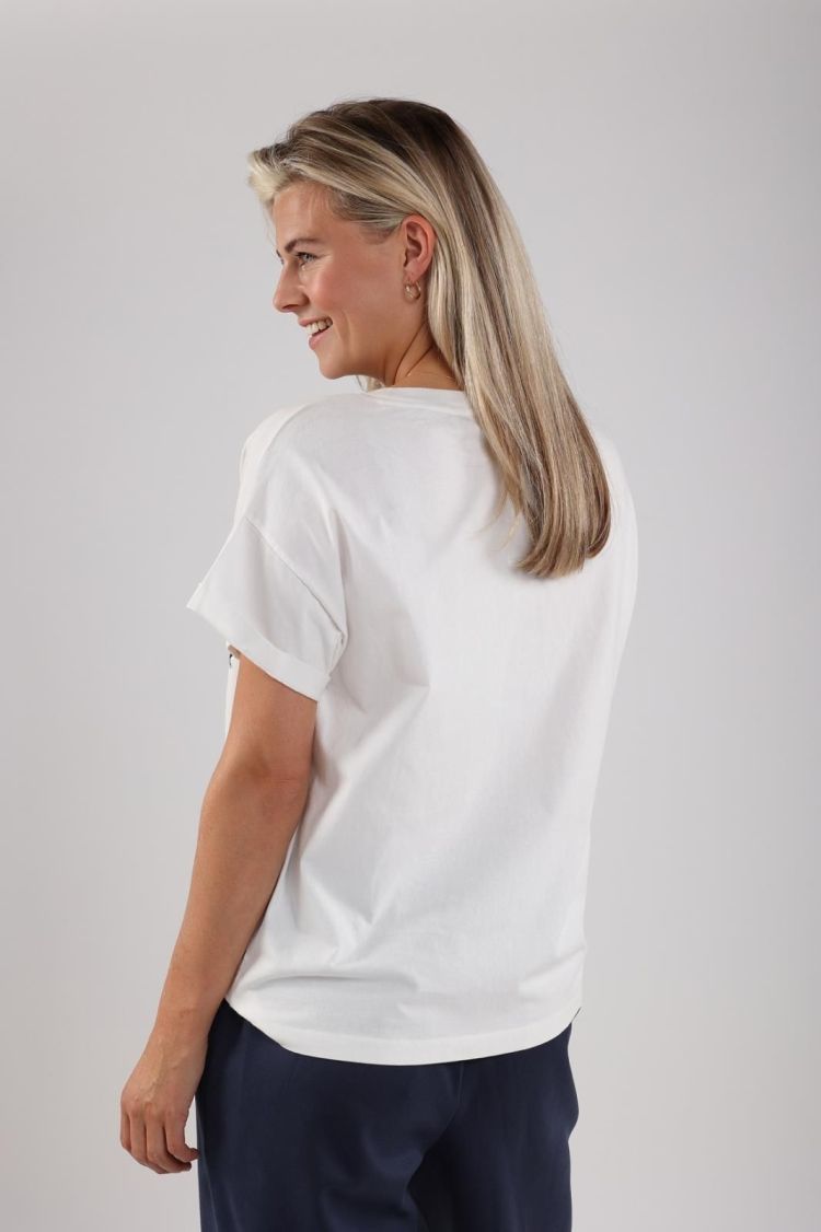 Nukus by Nick Vervoort T-shirt Off-white dames (MEIKE SHIRT THE SUNDAY - MEIKE.SHIRT.OFFWHT/NAVY) - GL Sport (Sluis)