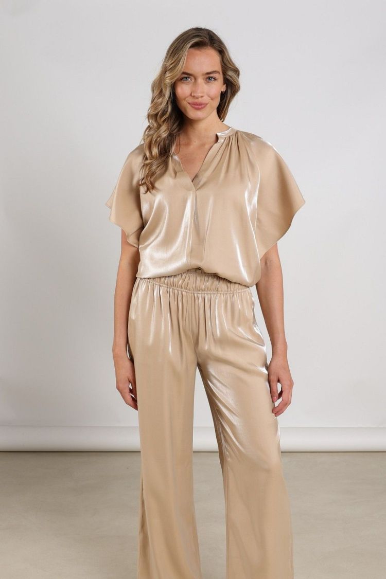 Nukus by Nick Vervoort Top Beige dames (TAYLOR TOP SHINY - TAYLOR.TOP.SAND) - GL Sport (Sluis)