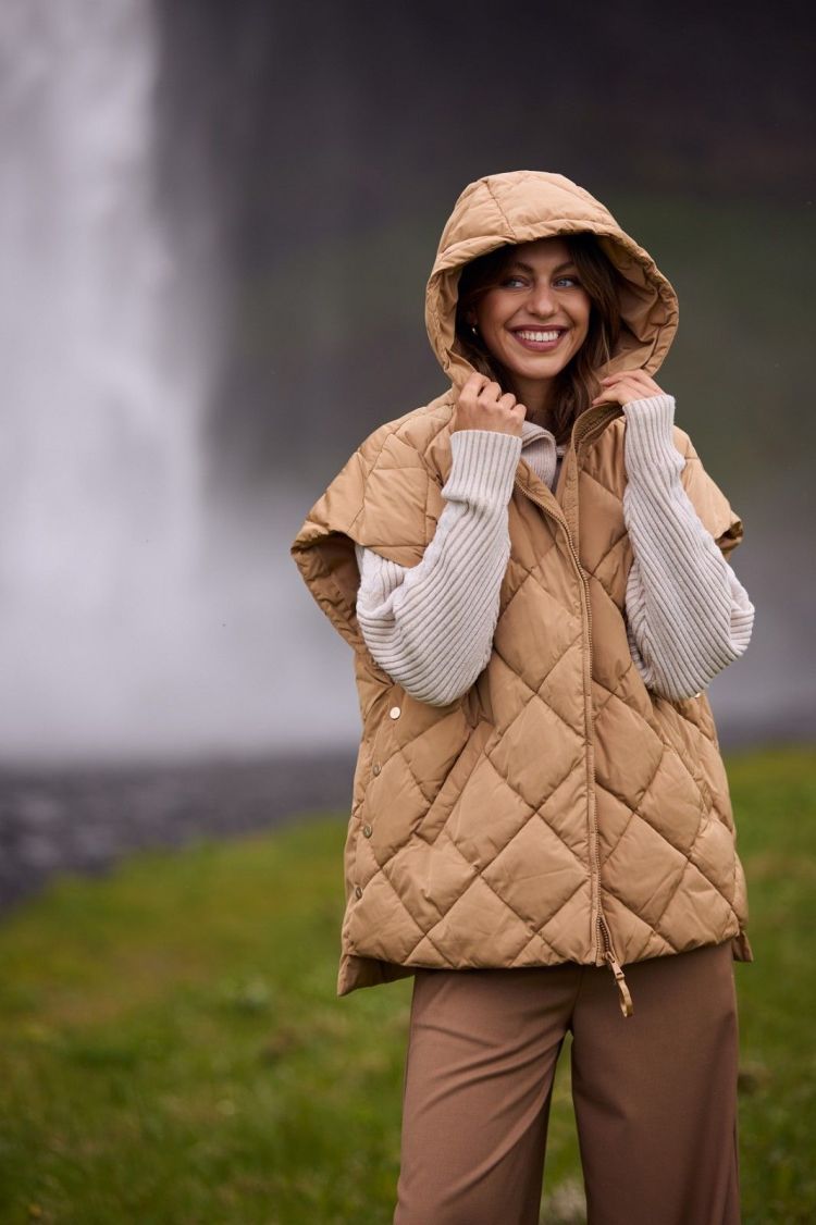 Nukus by Nick Vervoort Jas Bruin dames (WILLOW JACKET - WILLOW.JKT.CAMEL) - GL Sport (Sluis)