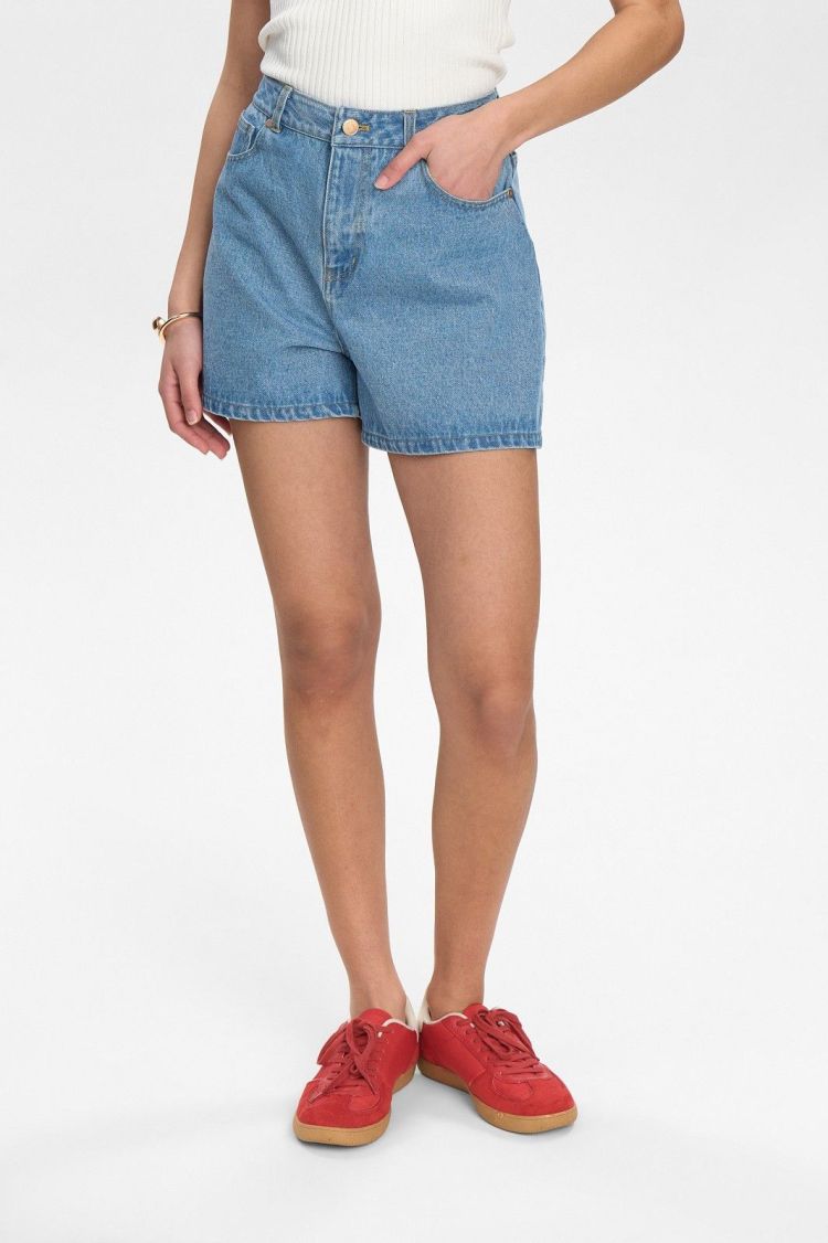 Nümph Short Lichtblauw dames (NUVIRGINIA DENIM SHORTS - 705428.3010) - GL Sport (Sluis)