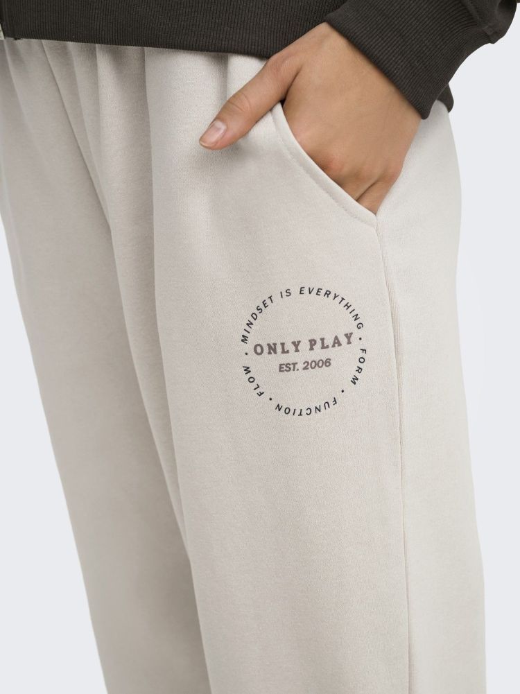 Only Play Broek Beige dames (CAVA HW REG BRUSH SWEAT PANTS - 15375918.PUMICESTONE) - GL Sport (Sluis)
