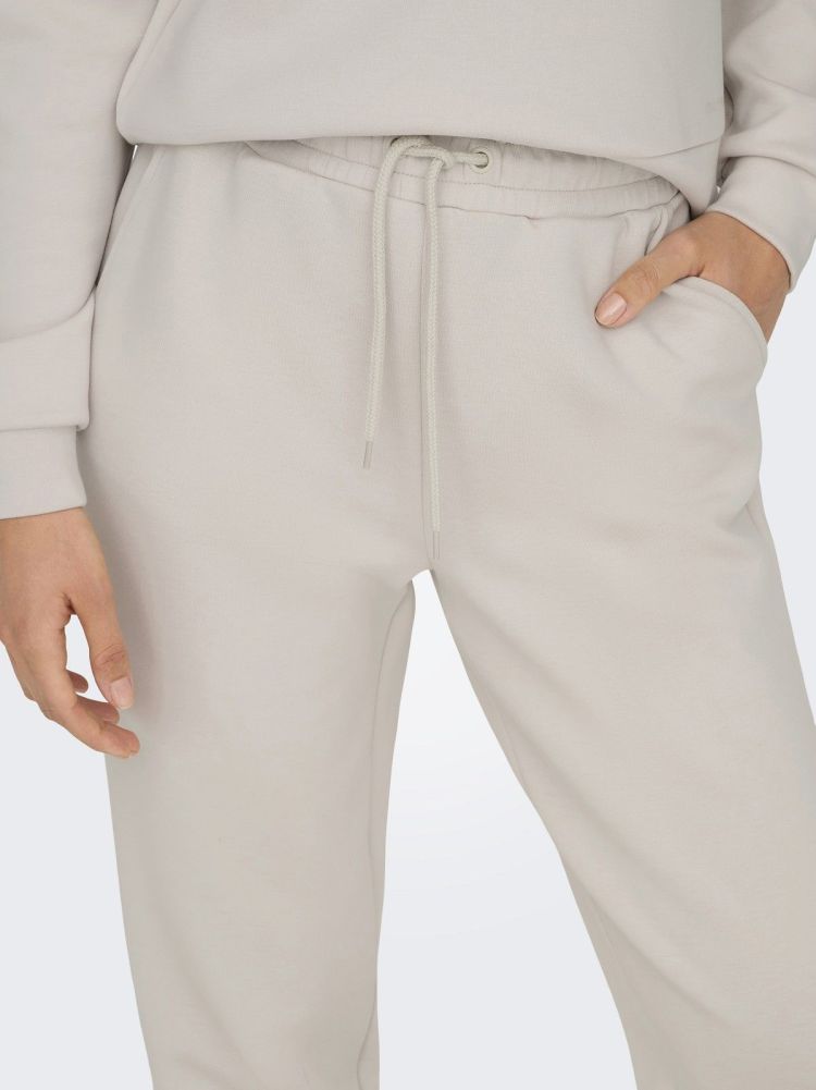 Only Play Joggingbroek Beige dames (LOUNGE LIFEHW REG SWEAT PANT - 15230209.PUMICESTONE) - GL Sport (Sluis)