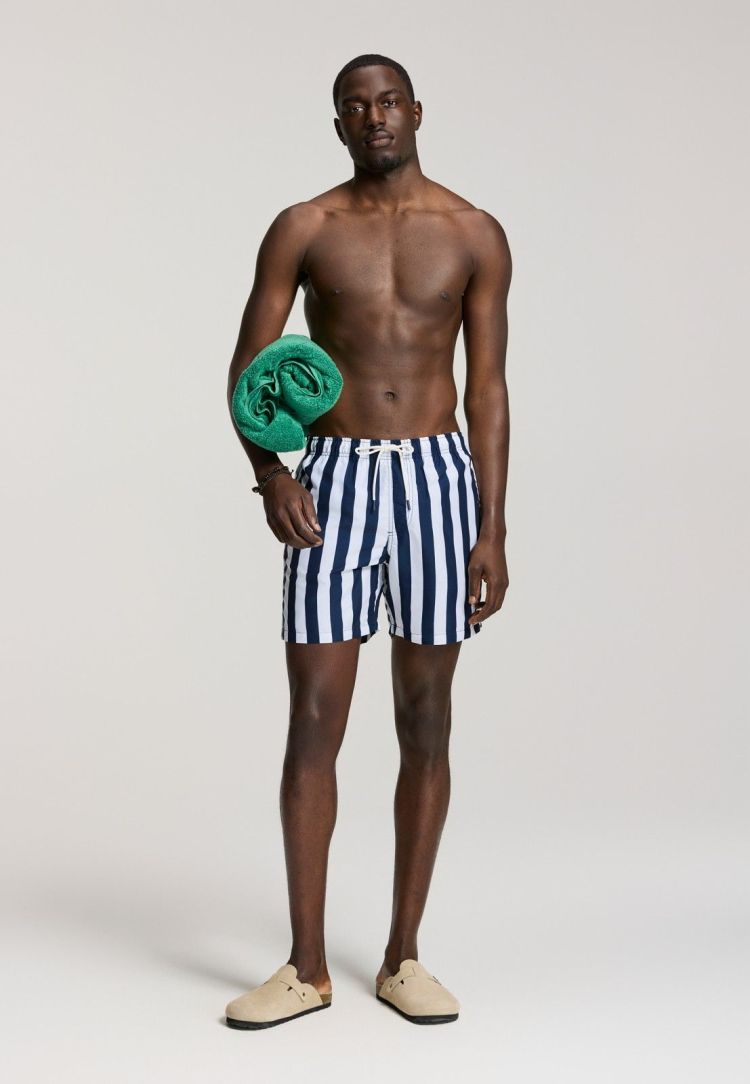 Shiwi Zwembroek Blauw heren (SWIM SHORTS BROAD STRIPE - 1441100200.6857) - GL Sport (Sluis)