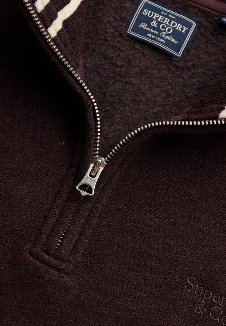 Superdry & Co Pull Bordeaux heren (ESSENTIAL SERIF LOGO HALF ZIP - M2014700A.M8F) - GL Sport (Sluis)