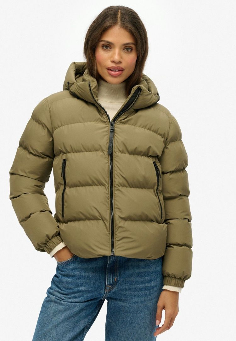 Superdry & Co Jas Kaki dames (HOODED SPORTS PUFFER JACKET - W5011996A.03O) - GL Sport (Sluis)