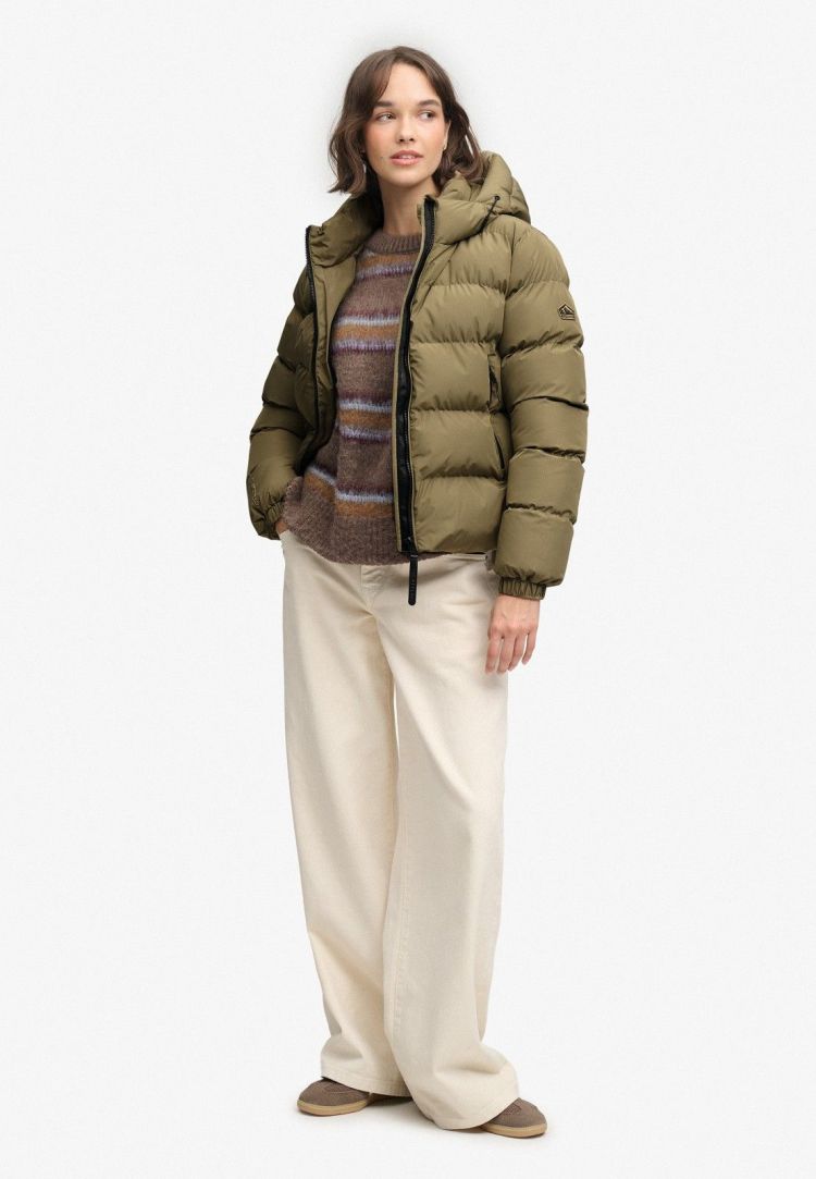 Superdry & Co Jas Kaki dames (HOODED SPORTS PUFFER JACKET - W5011996A.03O) - GL Sport (Sluis)