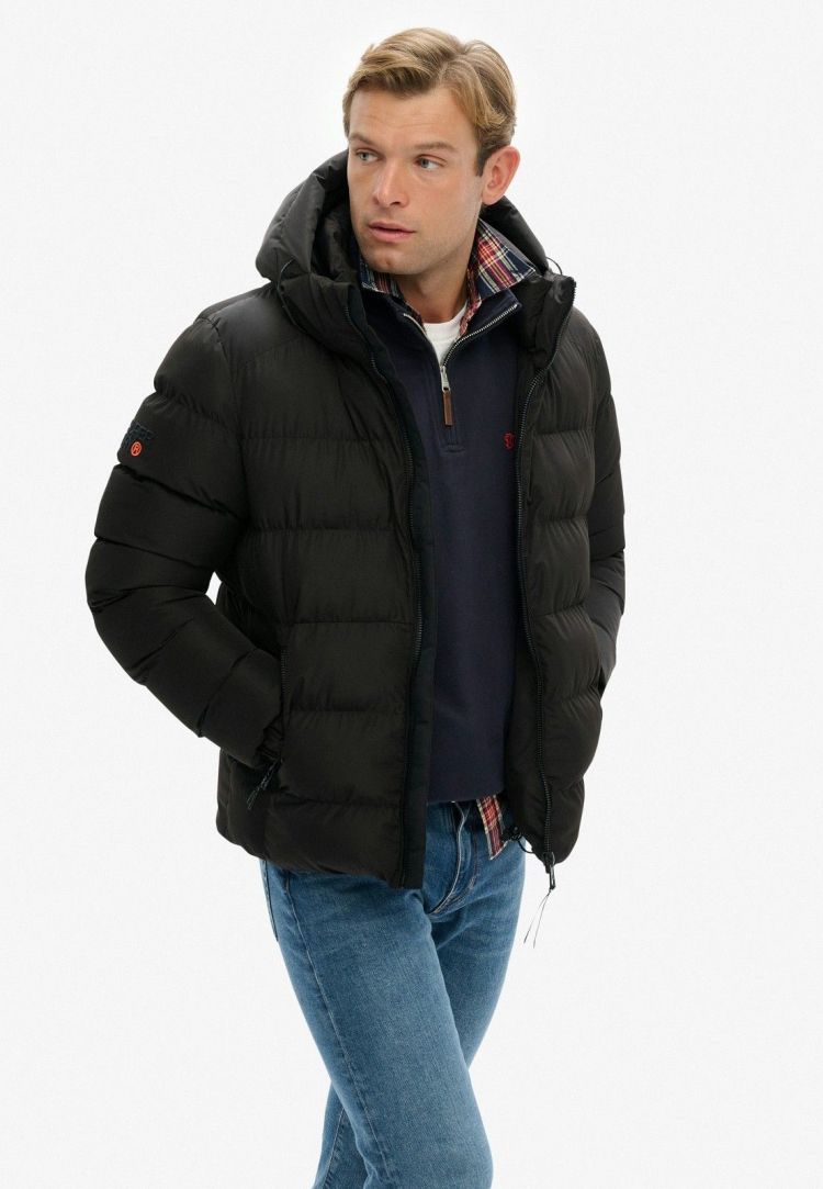 Superdry & Co Jas Zwart heren (HOODED SPORTS PUFFER JACKET - M5011905A.16A) - GL Sport (Sluis)