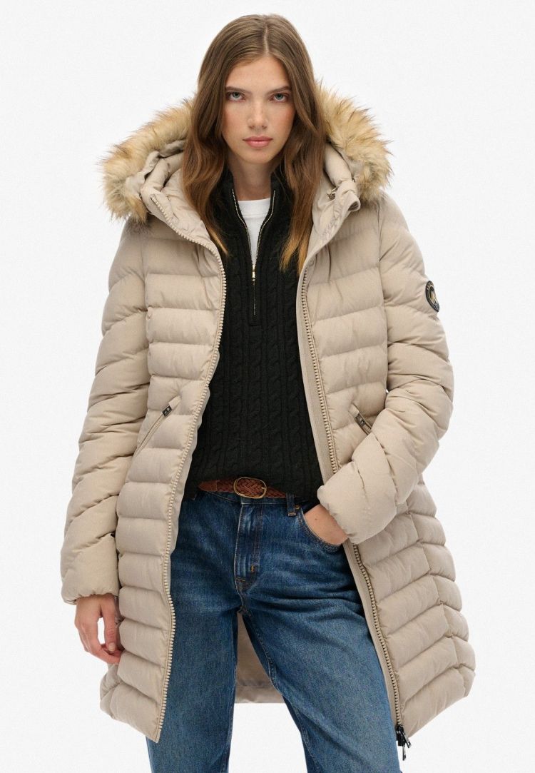 Superdry Jas Creme dames (FUJI FAUX FUR HOOD MID LENGTH  - W5011999A.7MO) - GL Sport (Sluis)