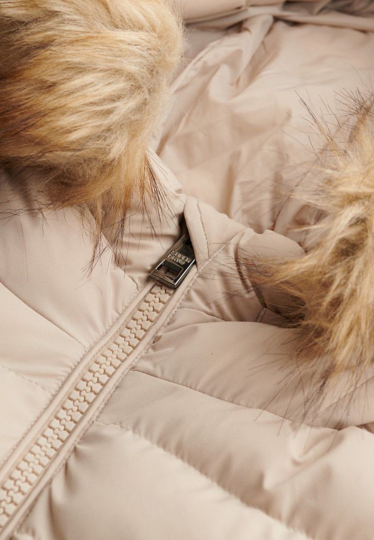 Superdry Jas Creme dames (FUJI FAUX FUR HOOD MID LENGTH  - W5011999A.7MO) - GL Sport (Sluis)