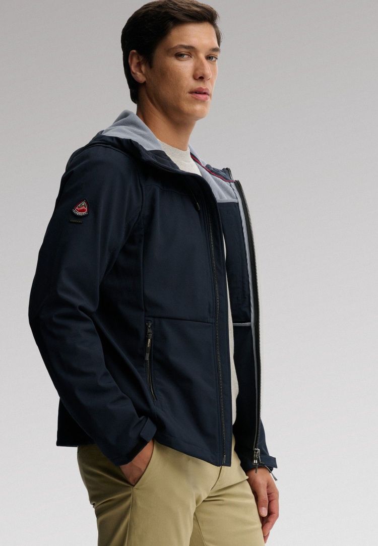 Superdry & Co Jas Blauw heren (HOODED SOFTSHELL TREKKER JACKET - M5012327A.98T) - GL Sport (Sluis)