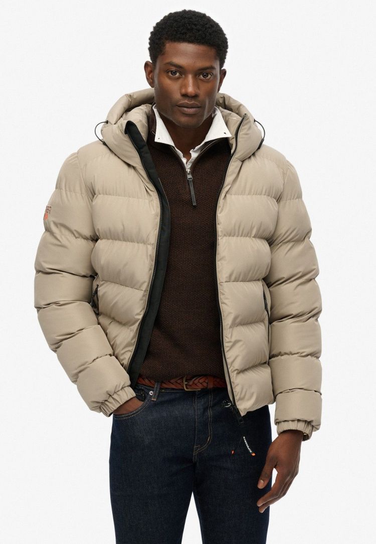 Superdry Jas Beige heren (HOODED SPORTS PUFFER JACKET - M5011905A.9UN) - GL Sport (Sluis)