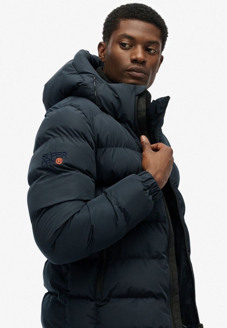 Superdry Jas Blauw heren (HOODED SPORTS PUFFER JACKET - M5011905A.D9W) - GL Sport (Sluis)