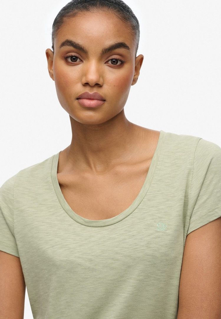 Superdry T-shirt Groen dames (STUDIOS SCOOP NECK T-SHIRT - W1011827A.N4X) - GL Sport (Sluis)